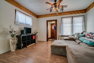 302WCusterPark_3
