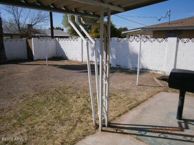 BLOCK FENCING