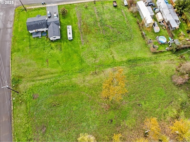 287 E 3rd St, Lowell, OR 97452 - photo 6