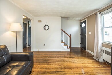 8 Chesbrough Rd, West Roxbury, MA 02132 - photo 4