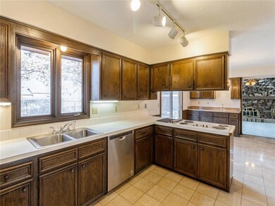 3005 Sylvania Dr, West Des Moines, IA 50266 - photo 7