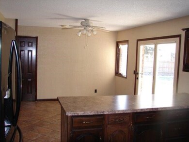 1403 S Jefferson St, Hugoton, KS 67951 - photo 6