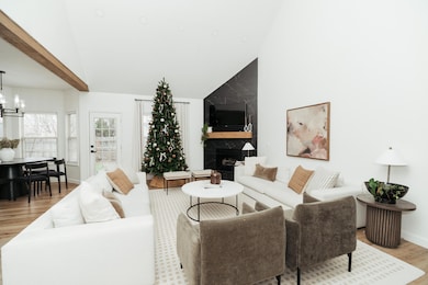 913 E Shoreline Dr, Ozark, MO 65721 - photo 4