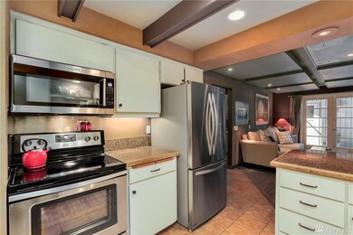 8421 Main St unit 306, Edmonds, WA 98026 - photo 6