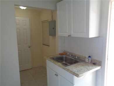 2204 Atlanta St unit 1, Hollywood, FL 33020 - photo 5