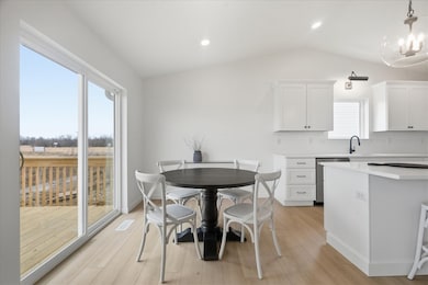 121 Hackberry Dr, Palo, IA 52324 - photo 7