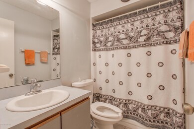 206 Aquarius Cir N, Jacksonville, FL 32216 - photo 7