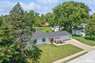 2710 Olympia Dr, Bettendorf, IA 52722 - photo 3