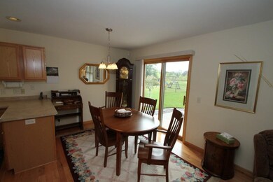 1603 Redwood Dr, Janesville, WI 53546 - photo 7