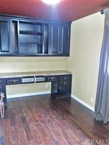 Gorgeous built-ins - perfect for your home office