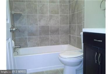 2801 R St SE unit 4, Washington, DC 20020 - photo 2