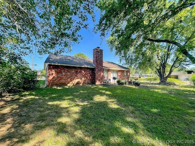 628 Queens Rd, Muskogee, OK 74403 - photo 2