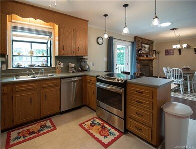 611 Berkshire Dr unit 81-82, Statesville, NC 28677 - photo 5