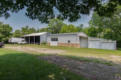 9506 T Rd, Hoyt, KS 66440 - photo 3