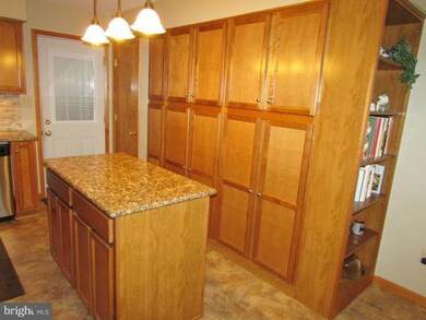 83 Kennedy Dr, Chambersburg, PA 17201 - photo 5