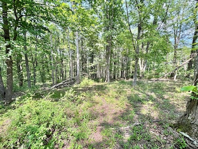 546 Edgehill Cir, Logan, OH 43138 - photo 3