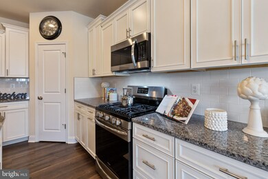 11129 Tioga Ln, White Plains, MD 20695 - photo 6