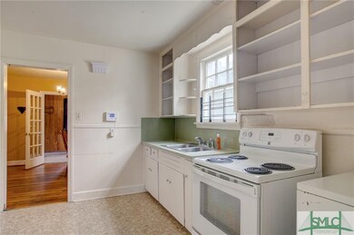 2325 E 39th St, Savannah, GA 31404 - photo 4