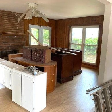 Rear Den Area