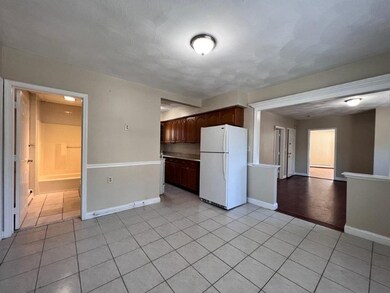 21 Willoughby St unit 2, Lawrence, MA 01841 - photo 3