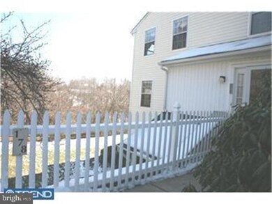 178 Kingswood Ct unit 178, Glen Mills, PA 19342 - photo 2