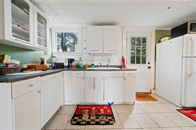 42 Meter St, Concord, NH 03303 - photo 3