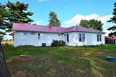 3961 State Road 104, La Porte, IN 46350 - photo 3