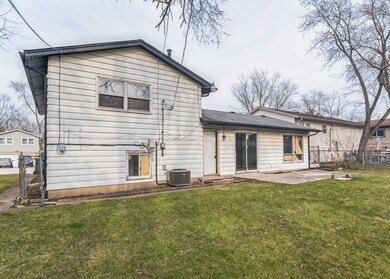 2709 Larkspur Ln, Hazel Crest, IL 60429 - photo 7