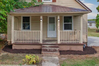 2122 Morris St, Fort Wayne, IN 46802 - photo 2