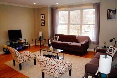 345 Belgrade Ave unit 1, Roslindale, MA 02131 - photo 2