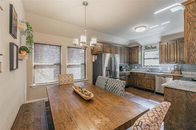 812 N Ridge Dr, White Settlement, TX 76108 - photo 7