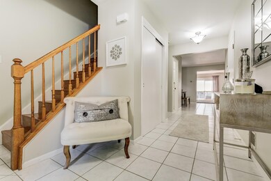 004_Front Entry