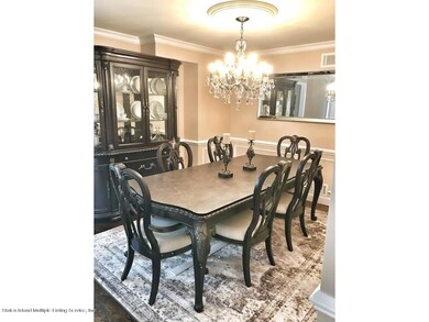 282 Malvine Ave, Staten Island, NY 10309 - photo 2