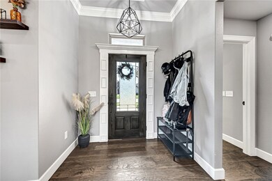 Beautiful entryway to welcome your guests.