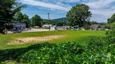 25 N Mcdowell Ave, Marion, NC 28752 - photo 4