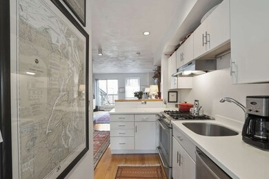 26 Bigelow St unit A, Cambridge, MA 02139 - photo 3