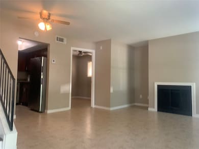 726 Memorial Mews St unit B, Houston, TX 77079 - photo 2