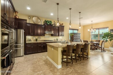 4 Kitchen Dinette