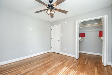 311 E 35th St, Houston, TX 77018 - photo 6