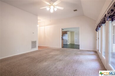 2006 Lancaster St, San Marcos, TX 78666 - photo 3