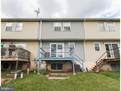 516 Blaker Dr, East Greenville, PA 18041 - photo 2