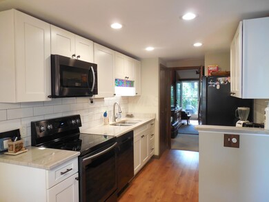 369 - Kitchen to LR