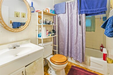 6523 Branford St, Houston, TX 77091 - photo 7