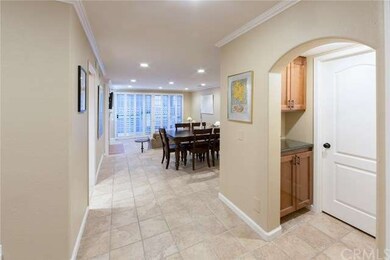 Formal entry, added crown molding & recessed light