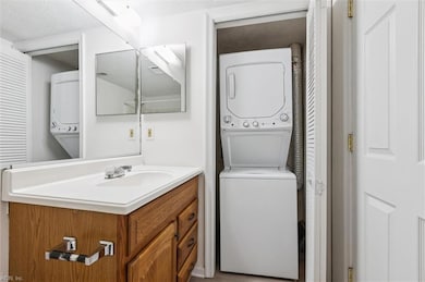 6 Pacific Dr unit 1, Hampton, VA 23666 - photo 7