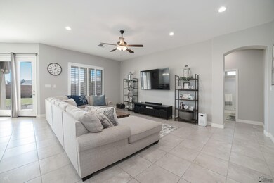 8179 E 35th Ln, Yuma, AZ 85365 - photo 5