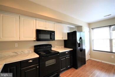 4002 Quaker Ct, North Wales, PA 19454 - photo 5