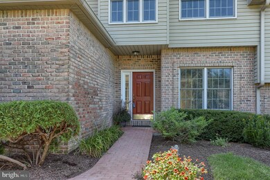 2 Crain Cir, Lemoyne, PA 17043 - photo 4