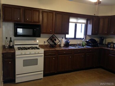 Kitchen LOWER KITCHEN