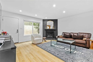 635 E Magnolia Blvd unit B, Burbank, CA 91501 - photo 4